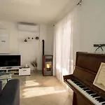 Mira