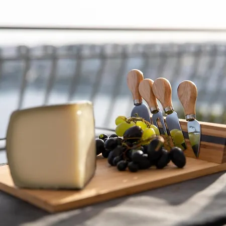 شقة Mira تروغير