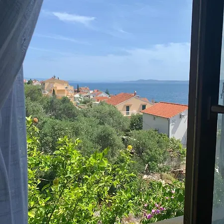 Apartments Mira Hot Tub Sea View Parking * 트로기르