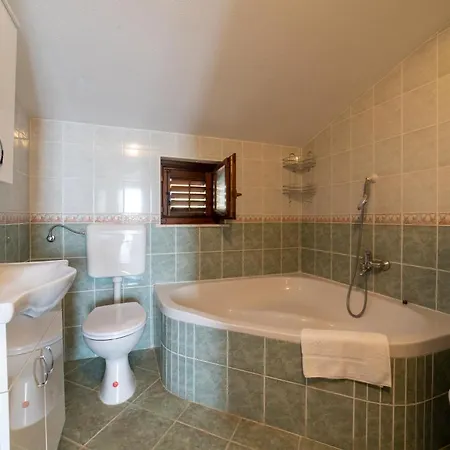 Apartments Mira Hot Tub Sea View Parking * 트로기르