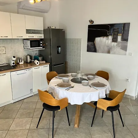 Apartments Mira Hot Tub Sea View Parking * 트로기르