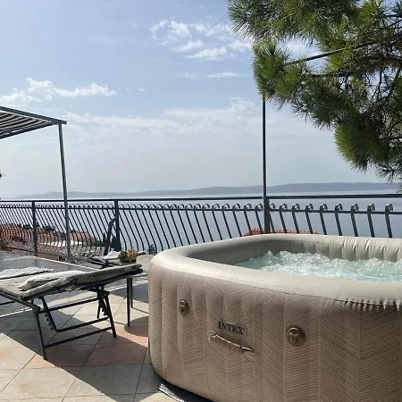 Mira Hot Tub Sea View Parking * Trogir